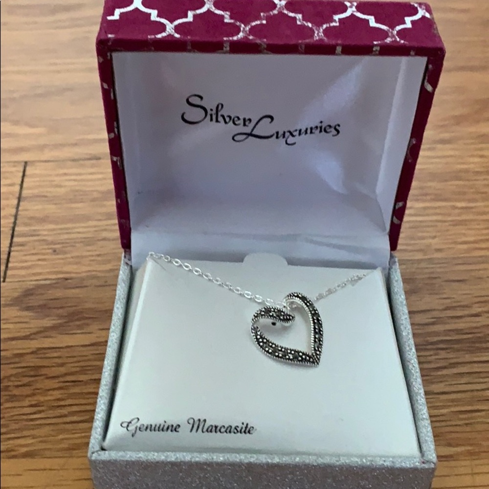 Silver Luxuries Heart Necklace